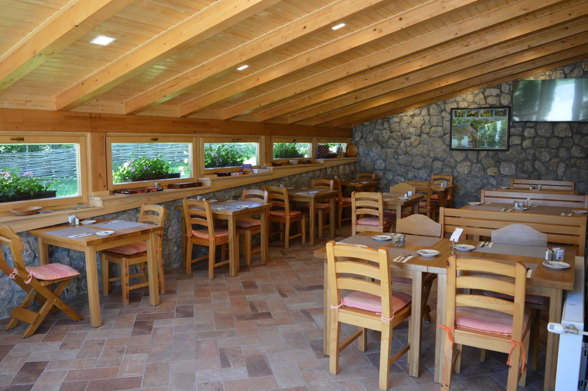 Plitvice Miric Inn Plitvička Jezera Екстериор снимка