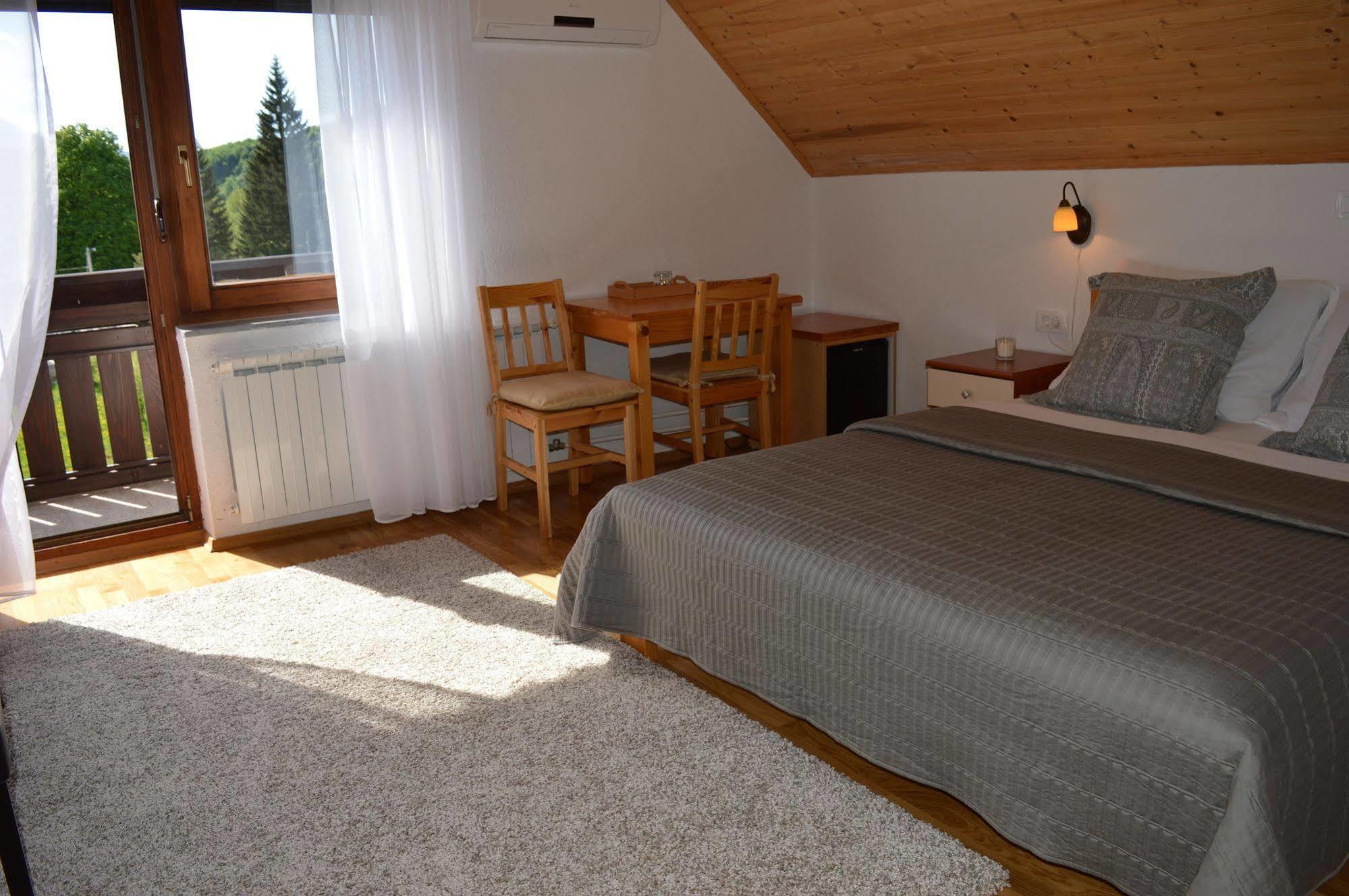 Plitvice Miric Inn Plitvička Jezera Екстериор снимка
